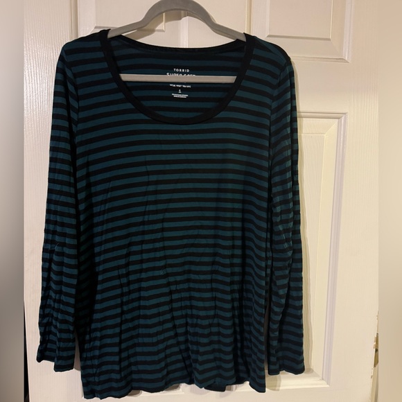 Torrid long sleeve super soft top - Picture 3 of 6